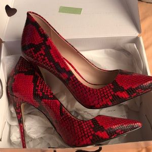 Sexy red snake print pumps